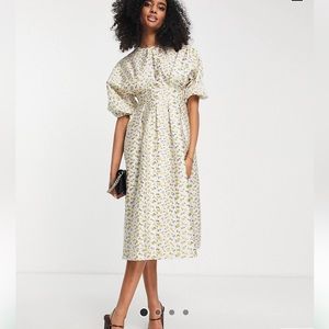 Ditsy Jacquard midi dress with pleat waste in multi